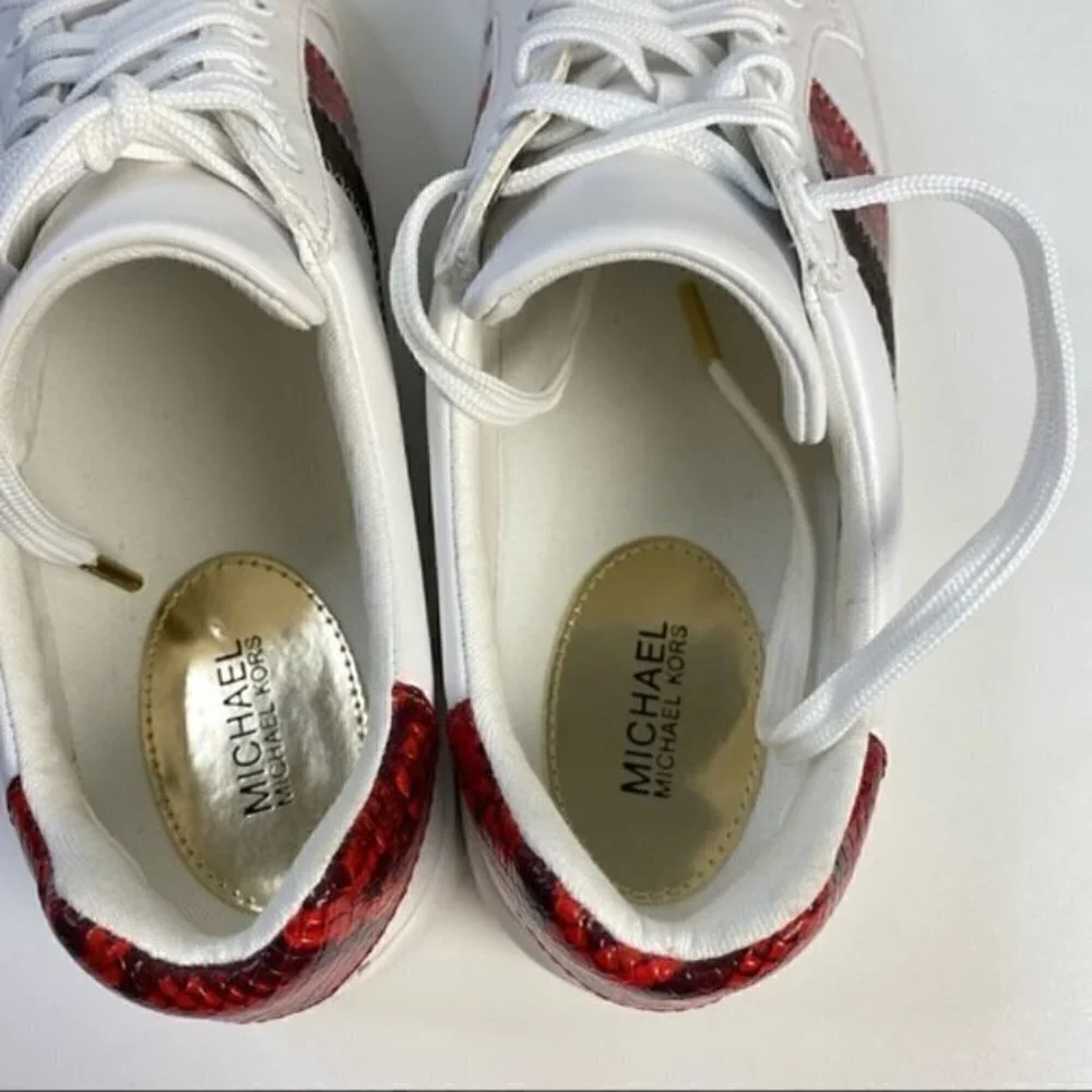 Michael Kors Poppy Lace Up White Leather Sneakers Shoes size 9